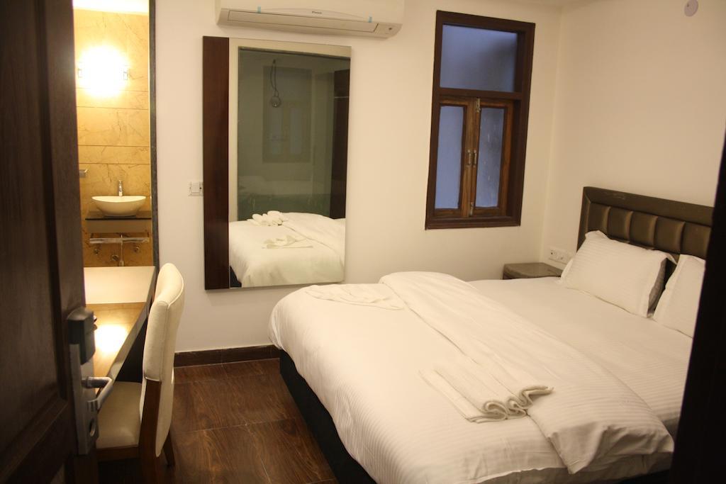 Hotel Cabana @ Pahar Ganj Нью-Делі Номер фото